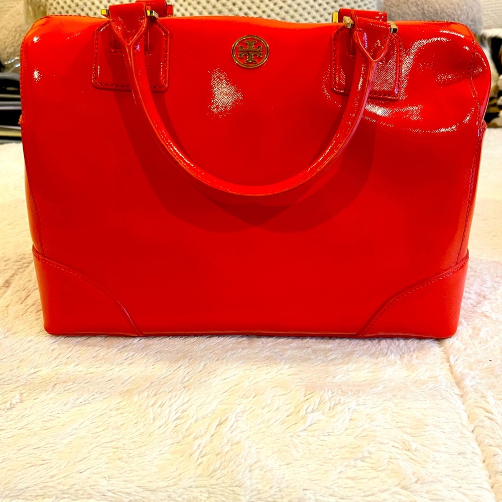 Tory Burch handbag. Great color!